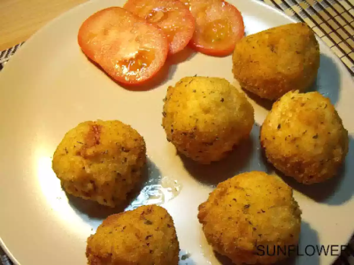 Bolitas de arroz rellenas